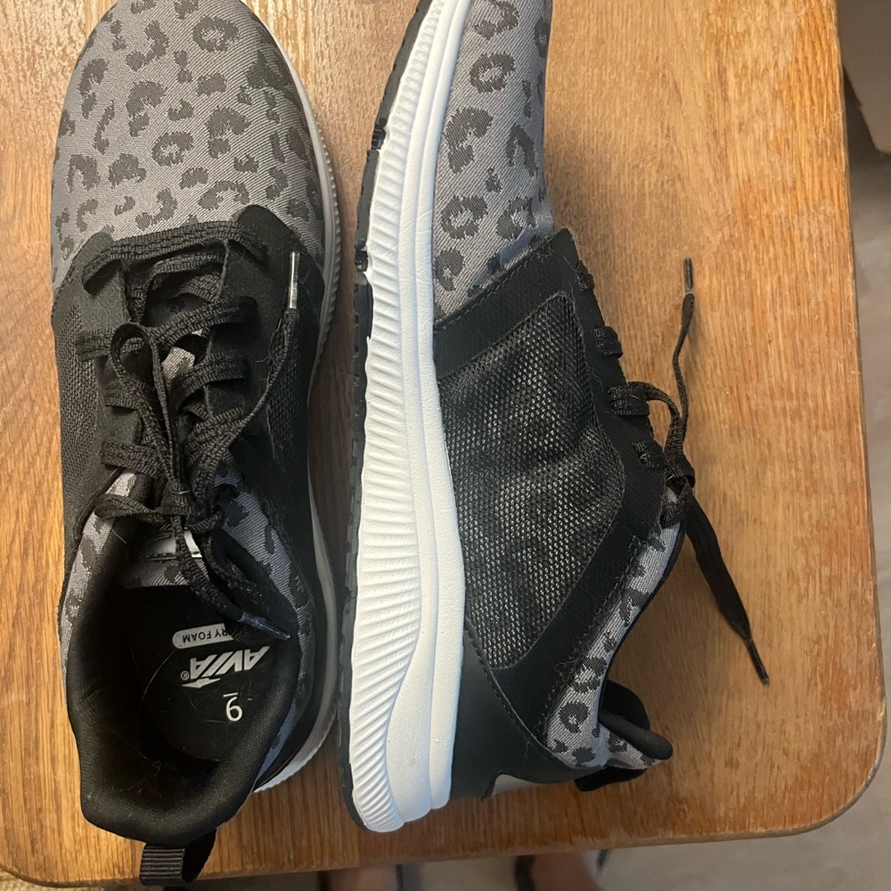 Avia Black and Gray Leopard Print Sneakers